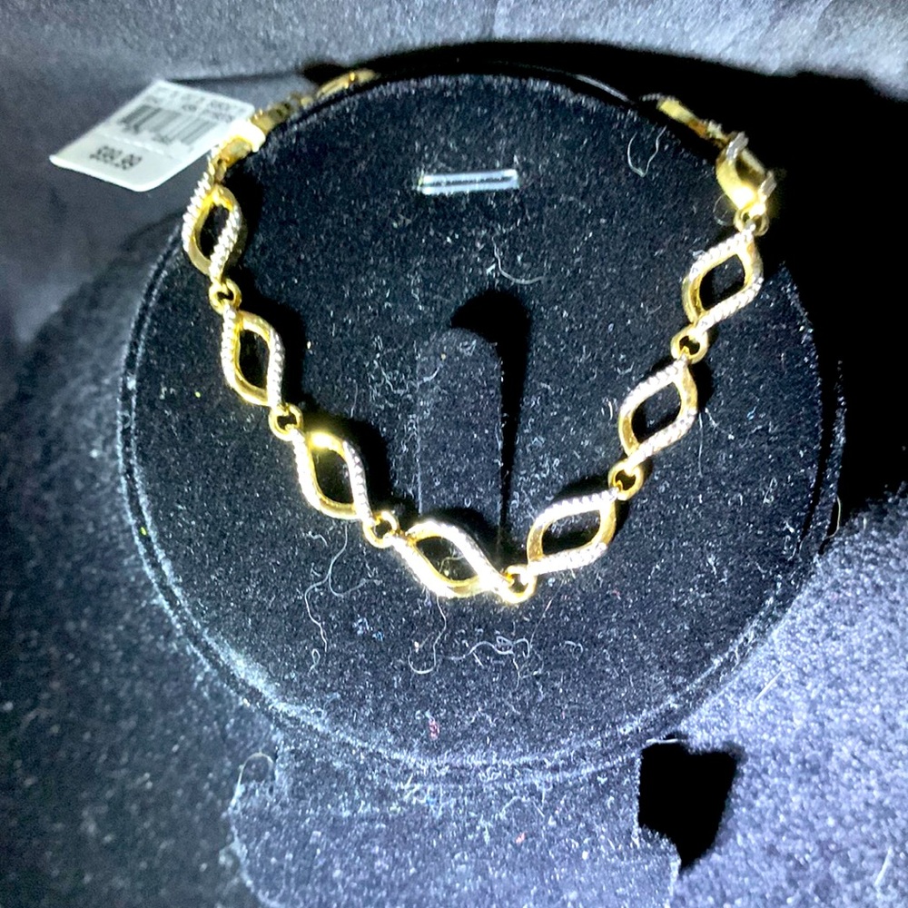 🆕 ⭐️ Kay’s GP Bracelet with Diamond 💎 Accents